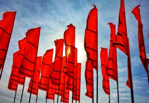Job Posting Red Flags: Buzzwords, Salary Ranges, and Bad Perks